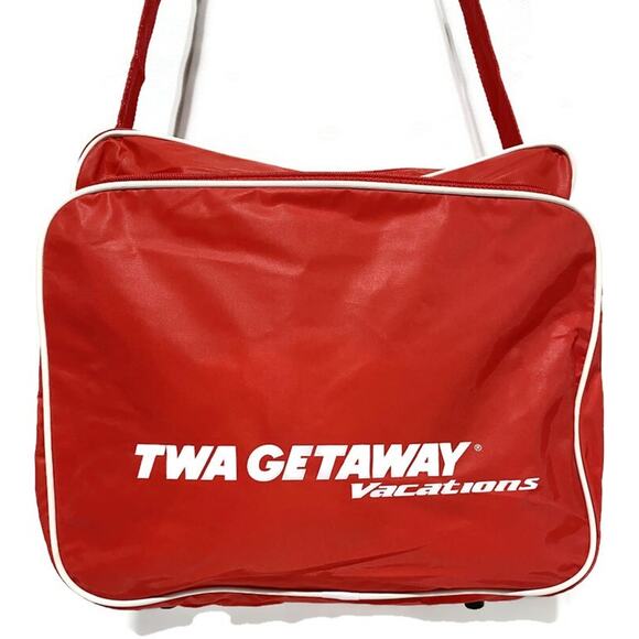 Vintage TWA Getaway Vacations Bag Carry-On Red White Adjustable Strap Zip NEW - Picture 5 of 8